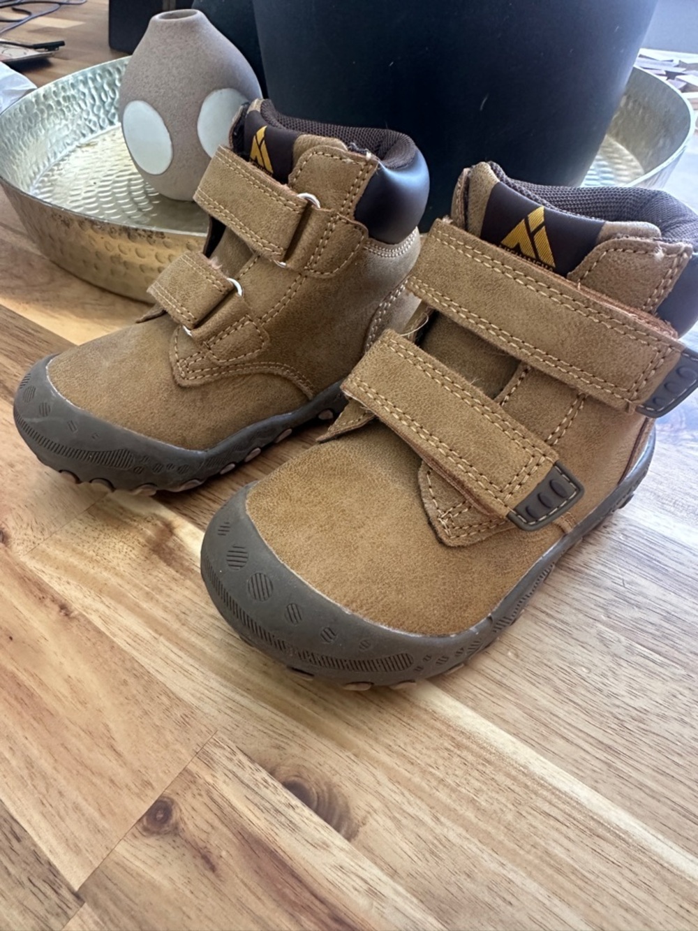 Mishansha Tan Brown Kids Hook-and-Loop Suede Boots